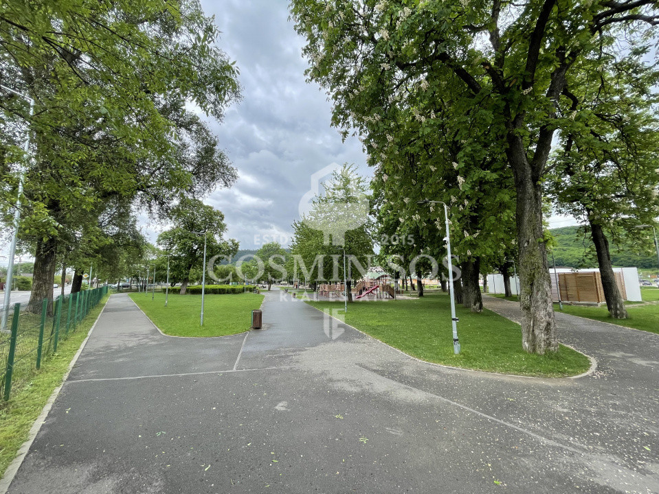 Apartament cu 3 camere de vanzare in Floresti, Parcul Poligonului