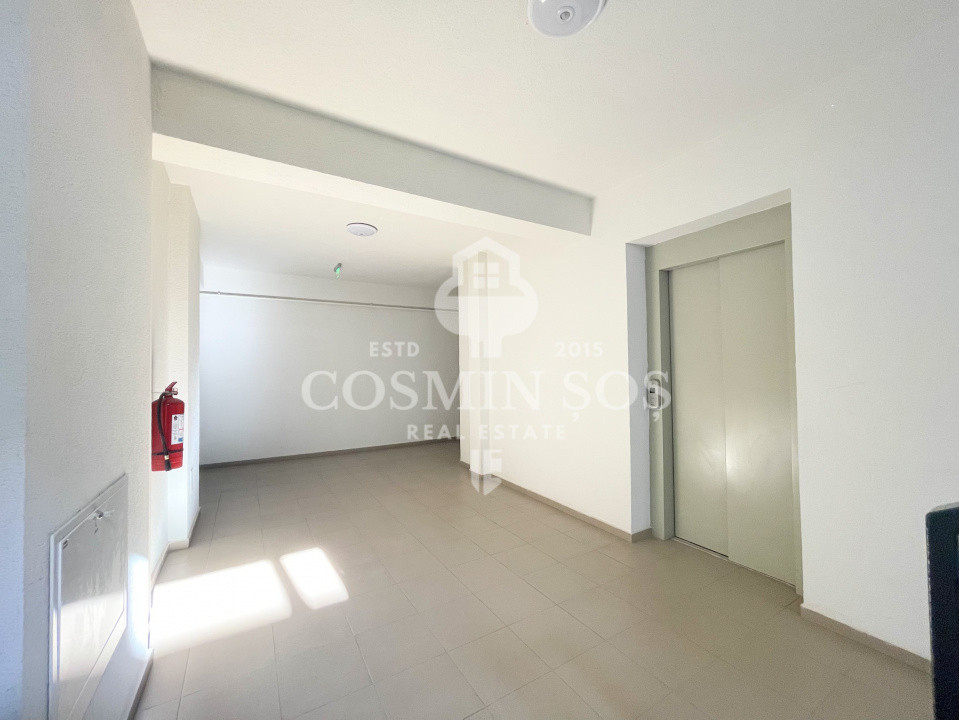 Apartament cu 3 camere de vanzare in Floresti + loc parcare