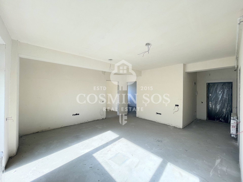 Apartament cu 3 camere de vanzare in Floresti + loc parcare