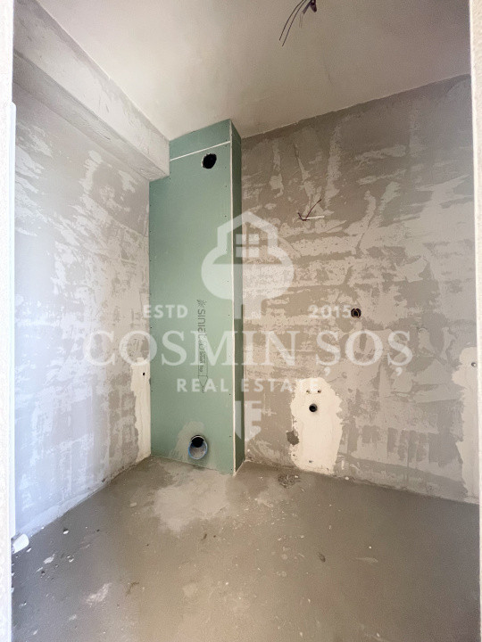 Apartament cu 3 camere de vanzare in Floresti + loc parcare