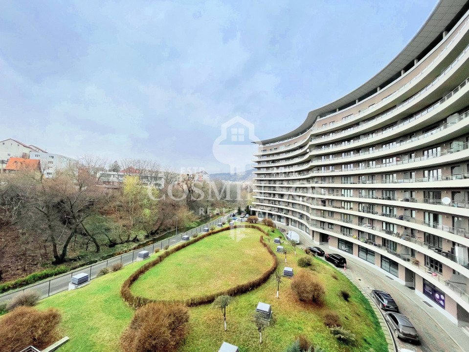Apartament cu 2 camere de inchiriat in blocul Semiluna, Cartierul Plopilor