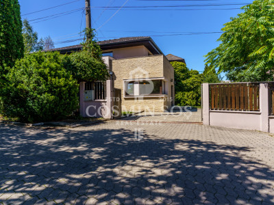 Casa de vanzare in Cartierul Zorilor