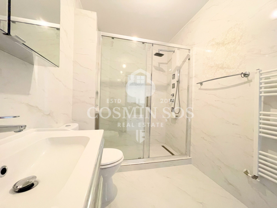 Apartament cu 2 camere de vanzare, cu parcare, Floresti