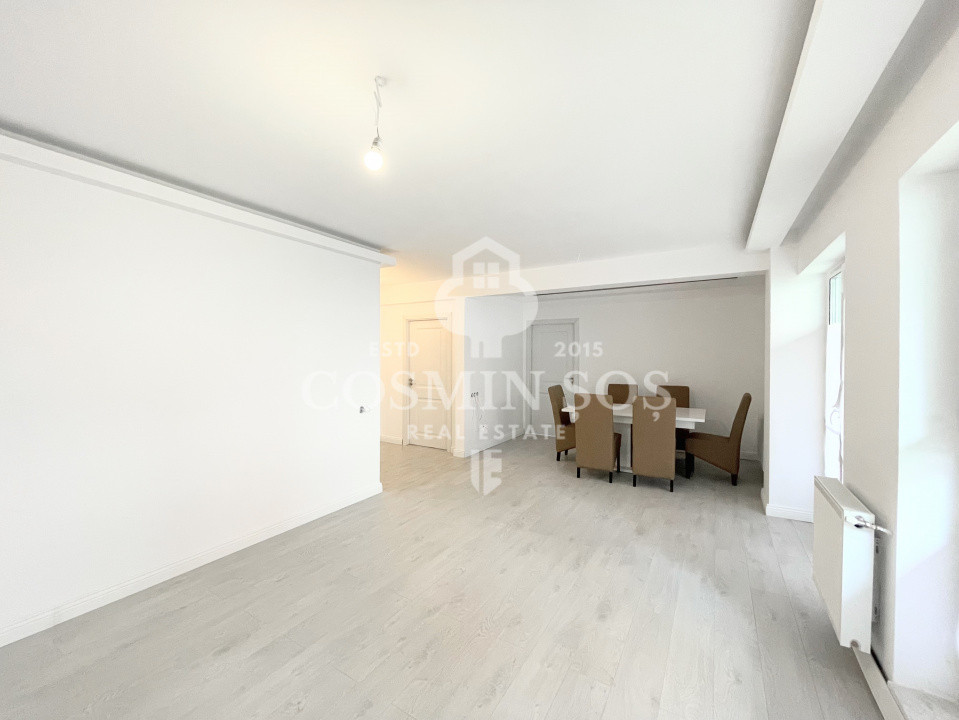 Apartament cu 3 camere de vanzare, cu gradina si parcare, Floresti
