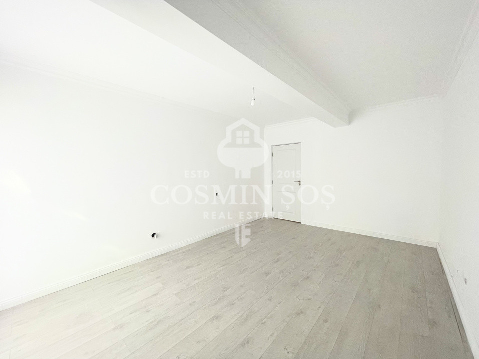 Apartament cu 3 camere de vanzare, cu gradina si parcare, Floresti