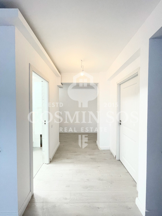 Apartament cu 3 camere de vanzare, cu gradina si parcare, Floresti