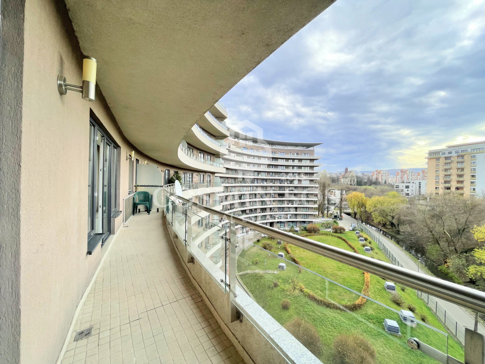 Apartament cu 2 camere de inchiriat in blocul Semiluna, Plopilor