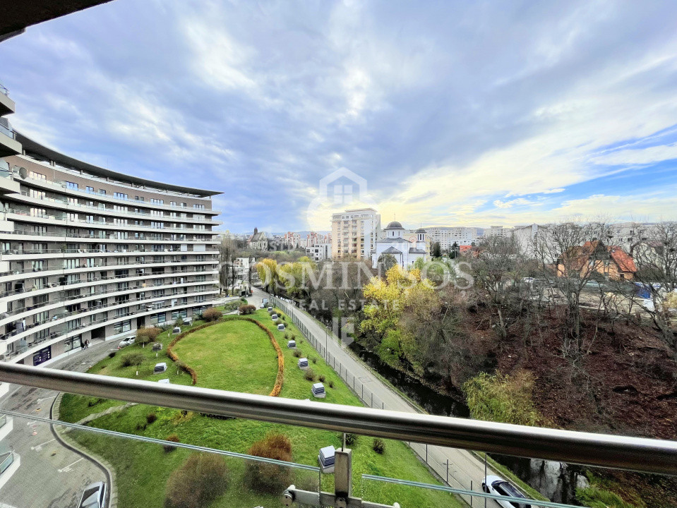 Apartament cu 2 camere de inchiriat in blocul Semiluna, Plopilor