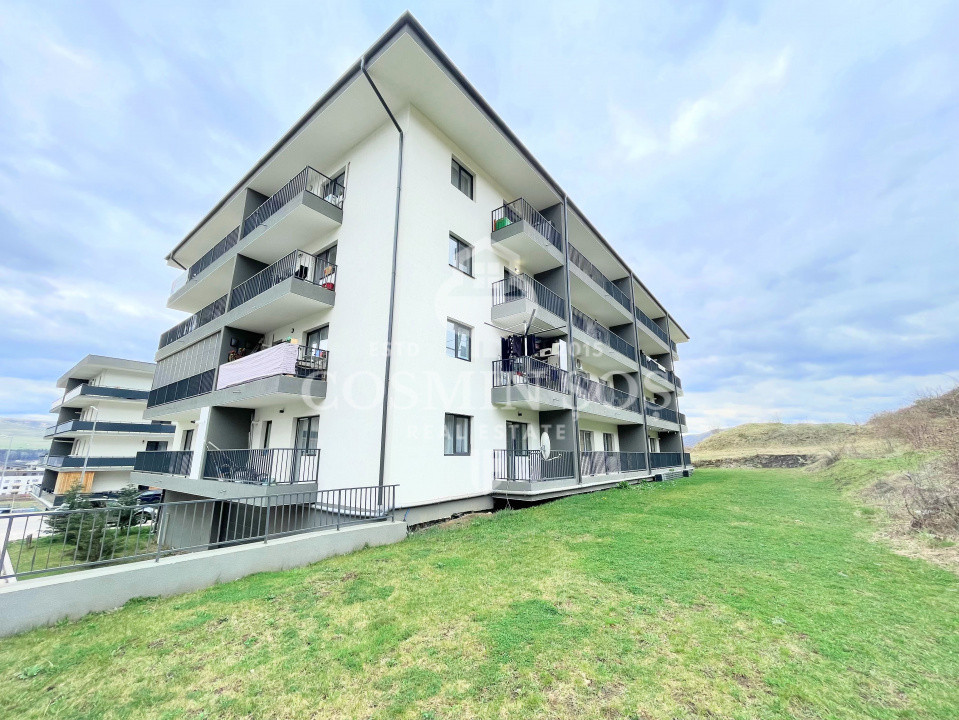 Apartament cu 3 camere de vanzare in Floresti + loc de parcare