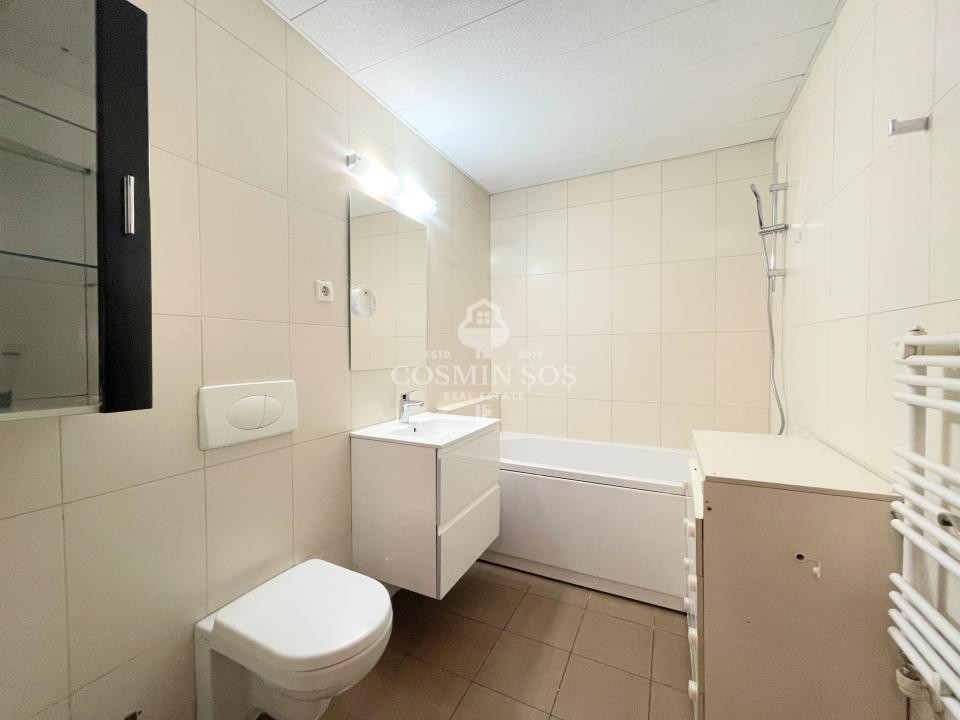 Apartament cu 2 camere de inchiriat in blocul Semiluna, Cartierul Plopilor