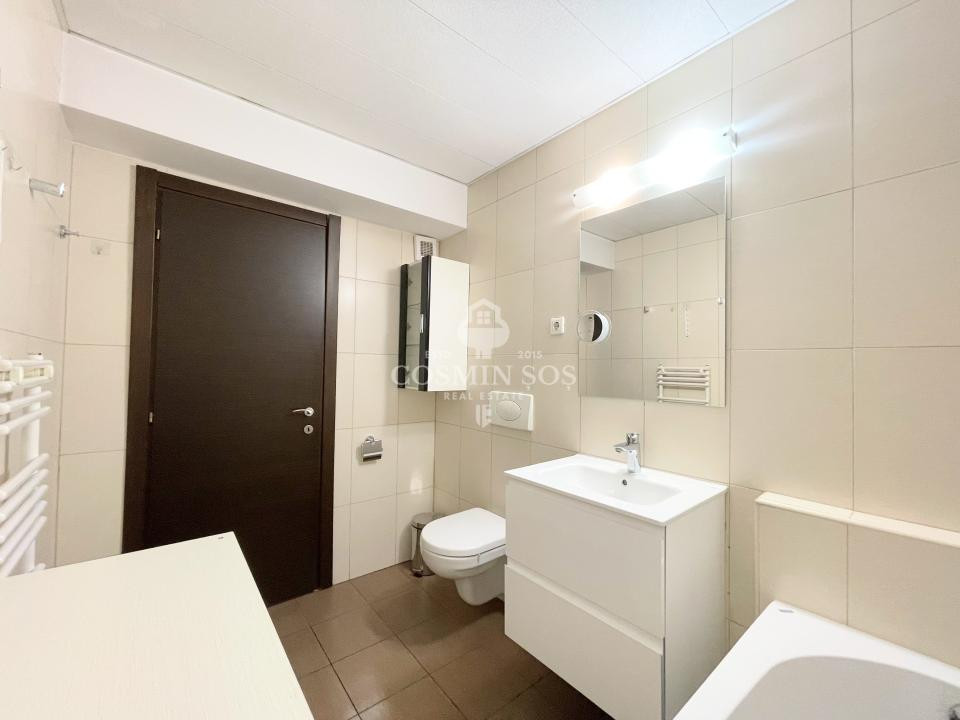 Apartament cu 2 camere de inchiriat in blocul Semiluna, Cartierul Plopilor