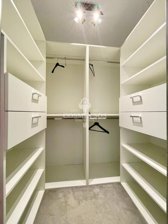 Apartament cu 3 camere de inchiriat zona VIVO 