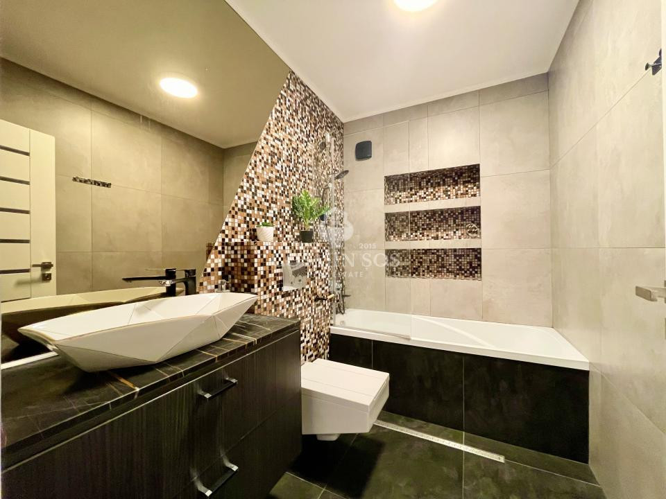 Apartament cu 3 camere de inchiriat zona VIVO 