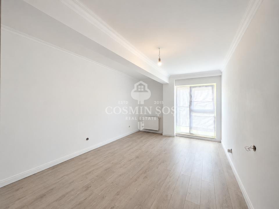 Apartament cu 3 camere, curte proprie si parcare, de vanzare in Floresti